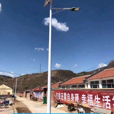 淮北太阳能路灯生产厂家生产球场路灯50W60W100W路灯太阳能全国发货朝旭路灯