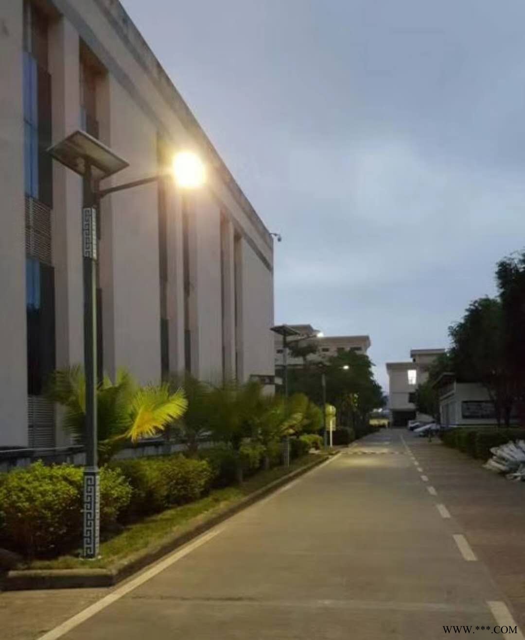 随州太阳能投光灯特价批发图1
