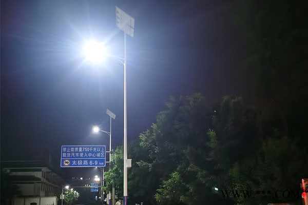 道路太阳能路灯-云南亮途源路灯-道路太阳能路灯厂家图1