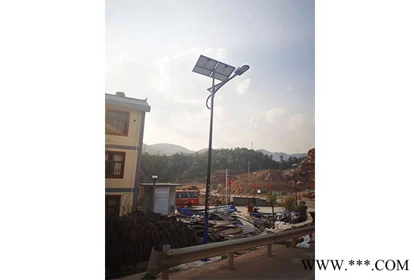 广场太阳能路灯哪家质量好-广场太阳能路灯-云南亮途源路灯销售图1