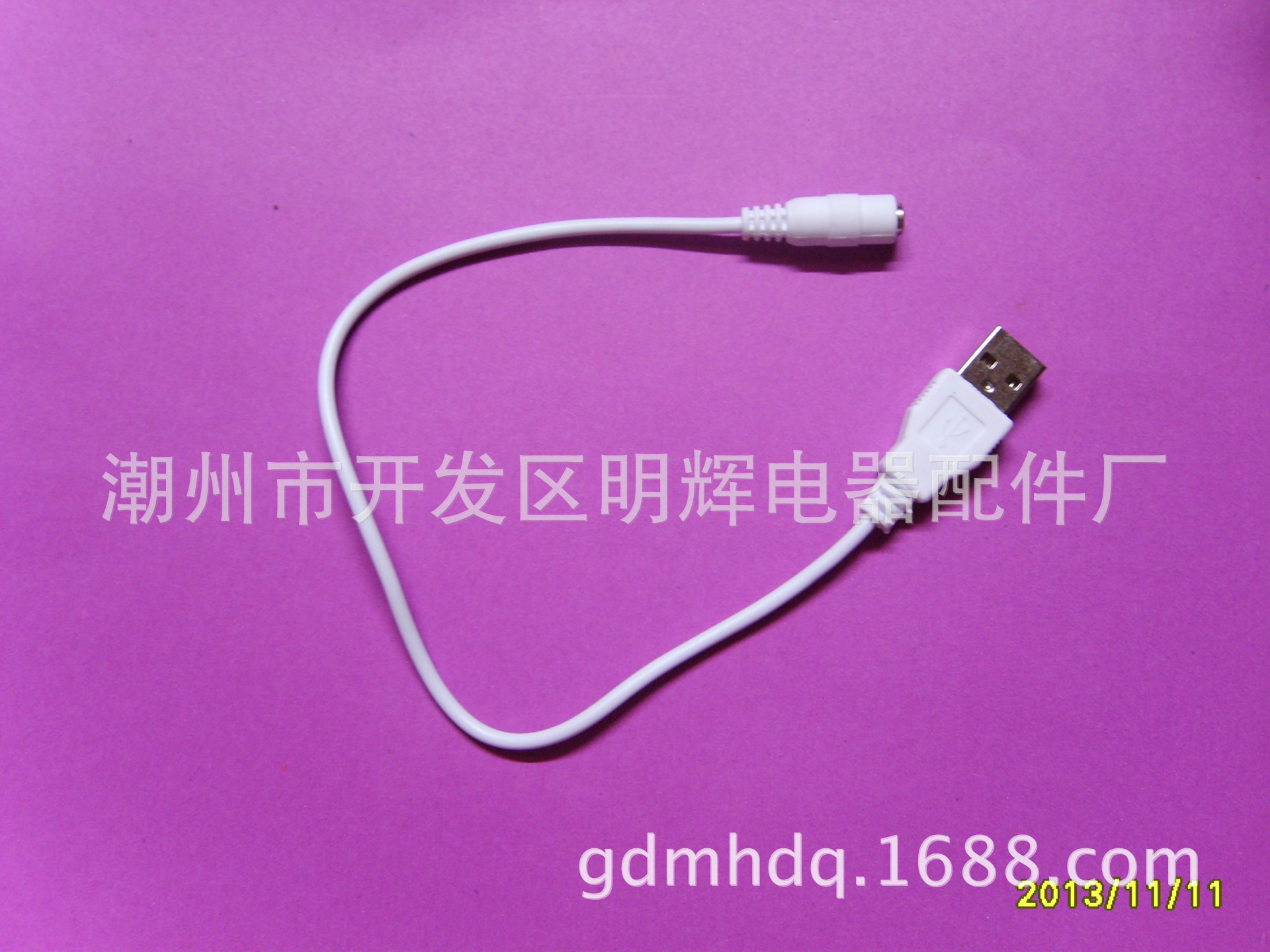 触摸三档任意弯曲带夹充电LED台灯（内置1200MA锂电池）示例图3