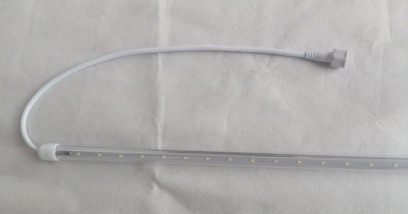 养鸡场专用可调光低压DC36V-52V防水T5 LED灯管3W-5W示例图2