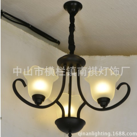代发美式铁艺吊灯 餐厅卧室灯具样板房设计师大气黑色铁艺吸顶灯图3