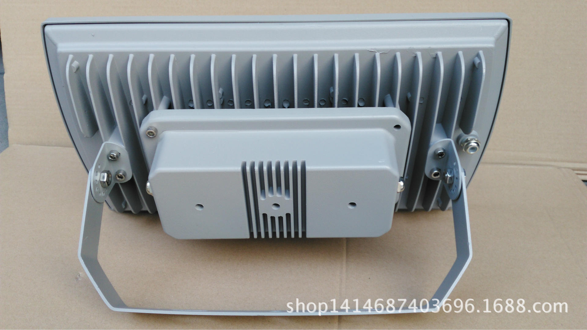 特价促销高品质LED大功力 36w78W100W单颗平板投光灯泛光灯外壳示例图7