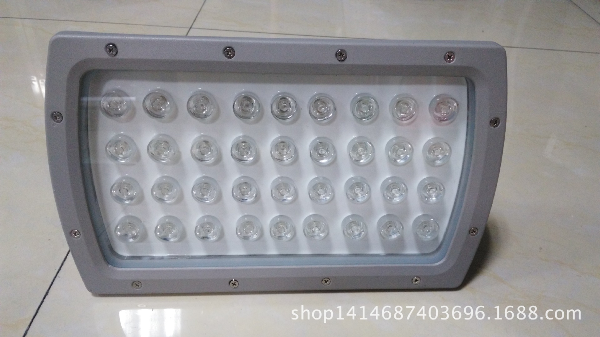 特价促销高品质LED大功力 36w78W100W单颗平板投光灯泛光灯外壳示例图2