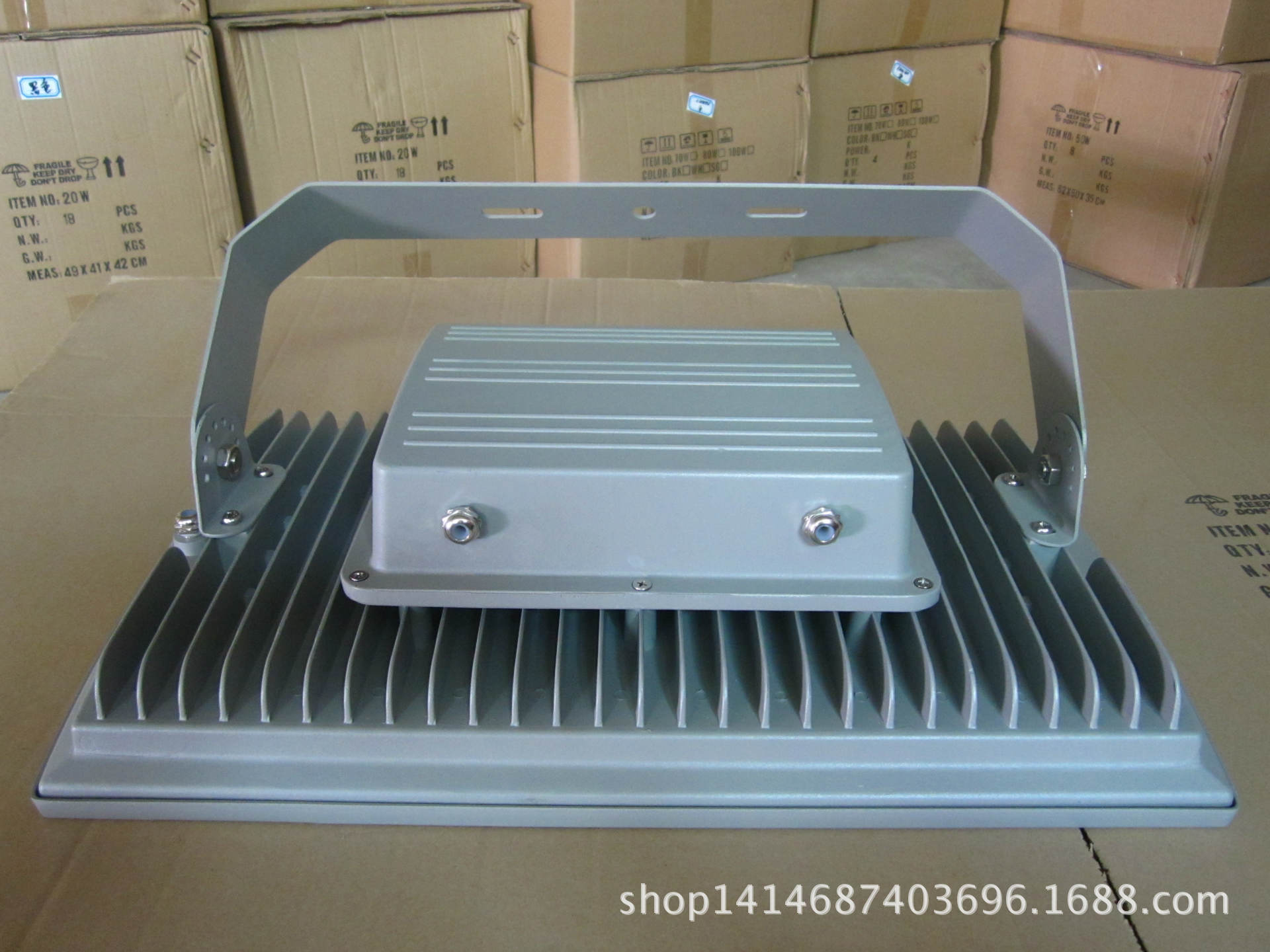 特价促销高品质LED大功力 36w78W100W单颗平板投光灯泛光灯外壳示例图11