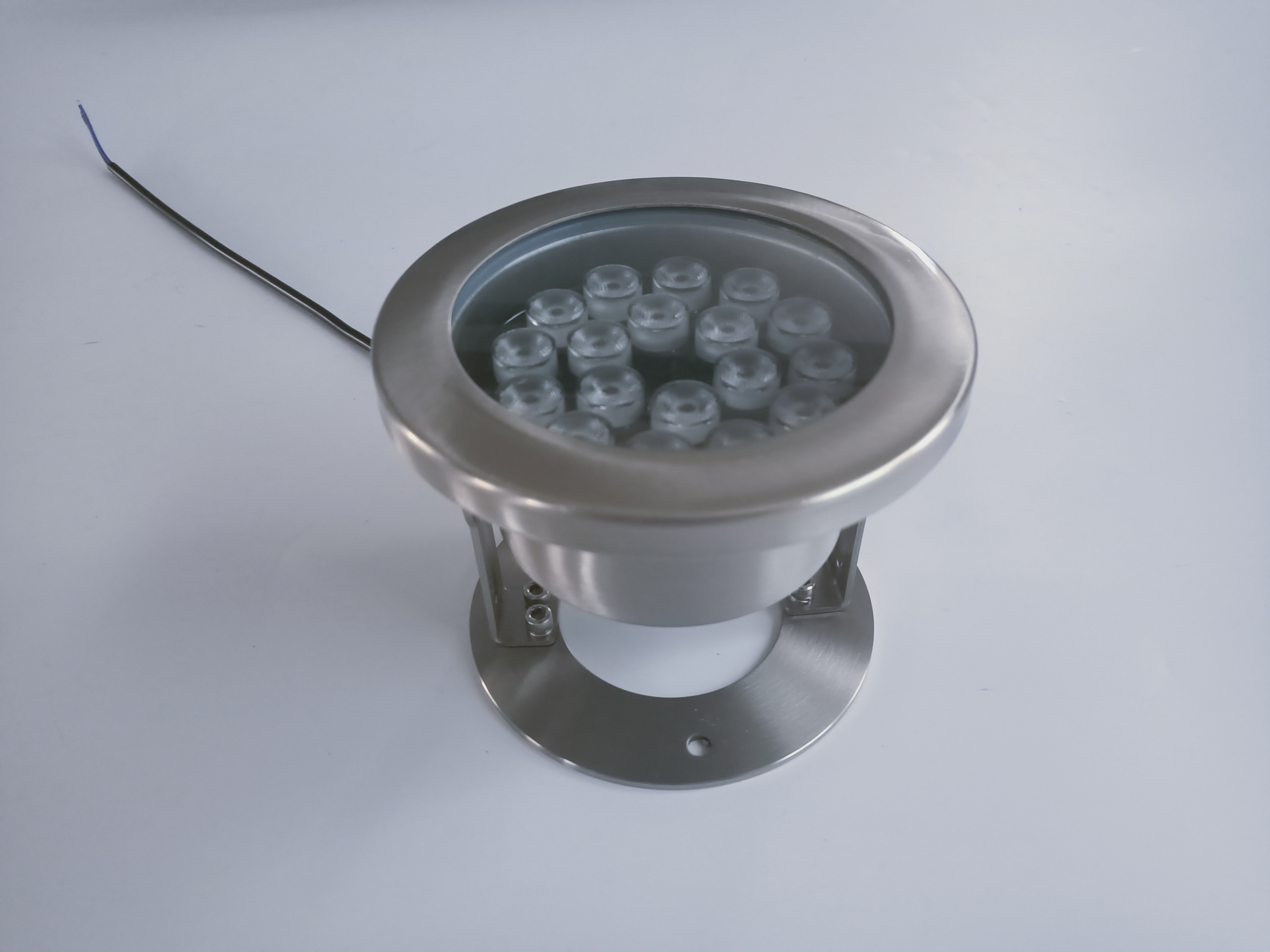 LED水下射灯  LED水下灯公司 体育场馆亮化工程灯具