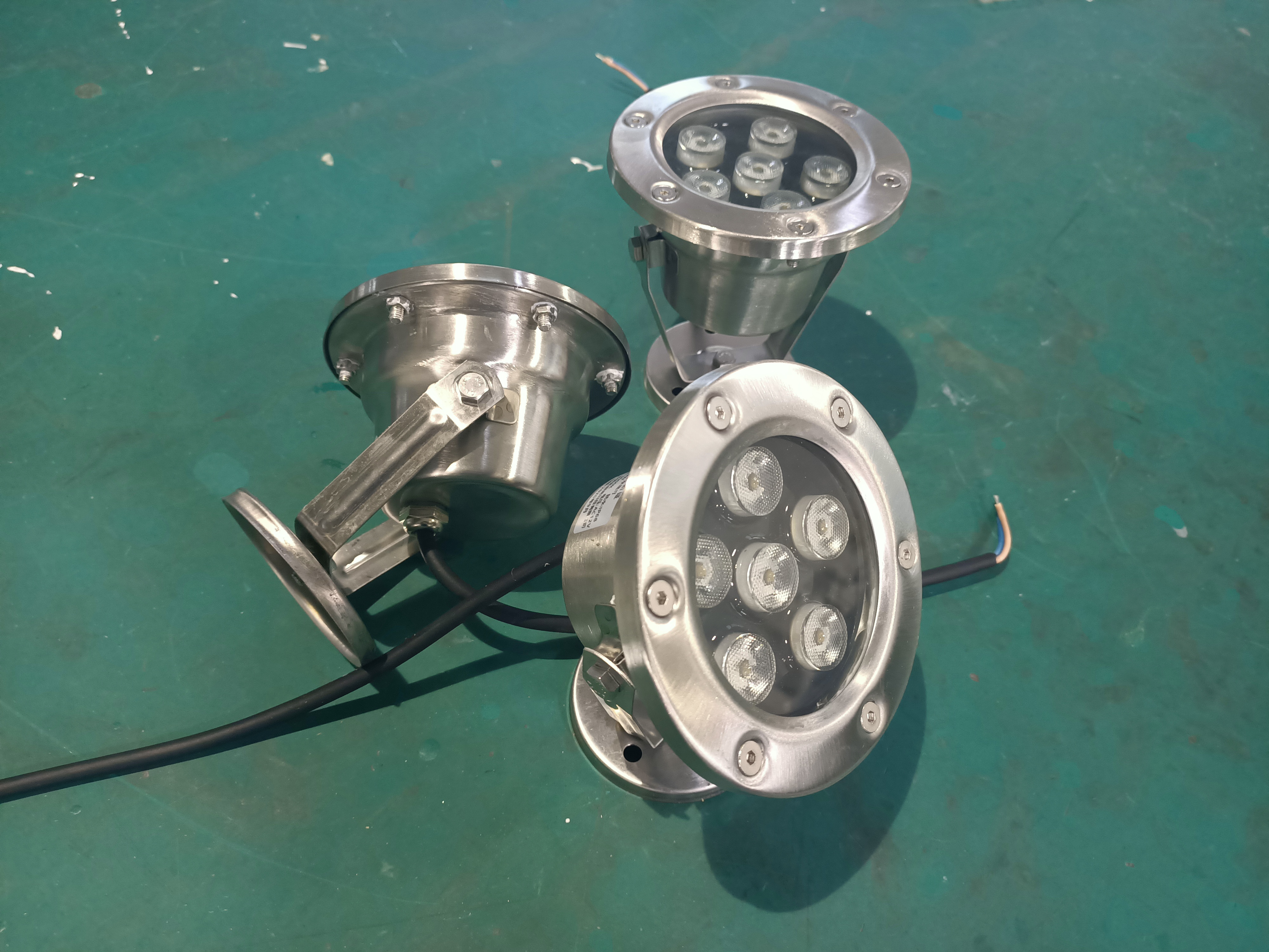 海口LED水下灯量大优惠 宾凯照明LED水景灯