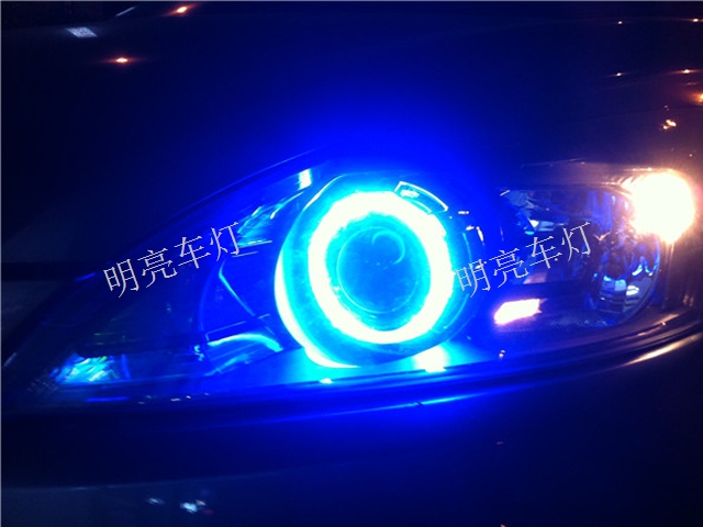 云南昆明改装汽车大灯
